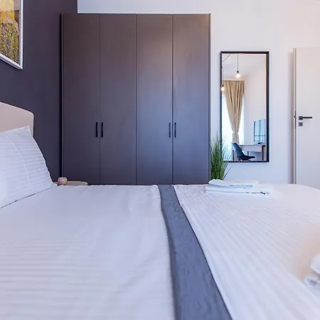 Apartment Mamaia Campus Constanţa